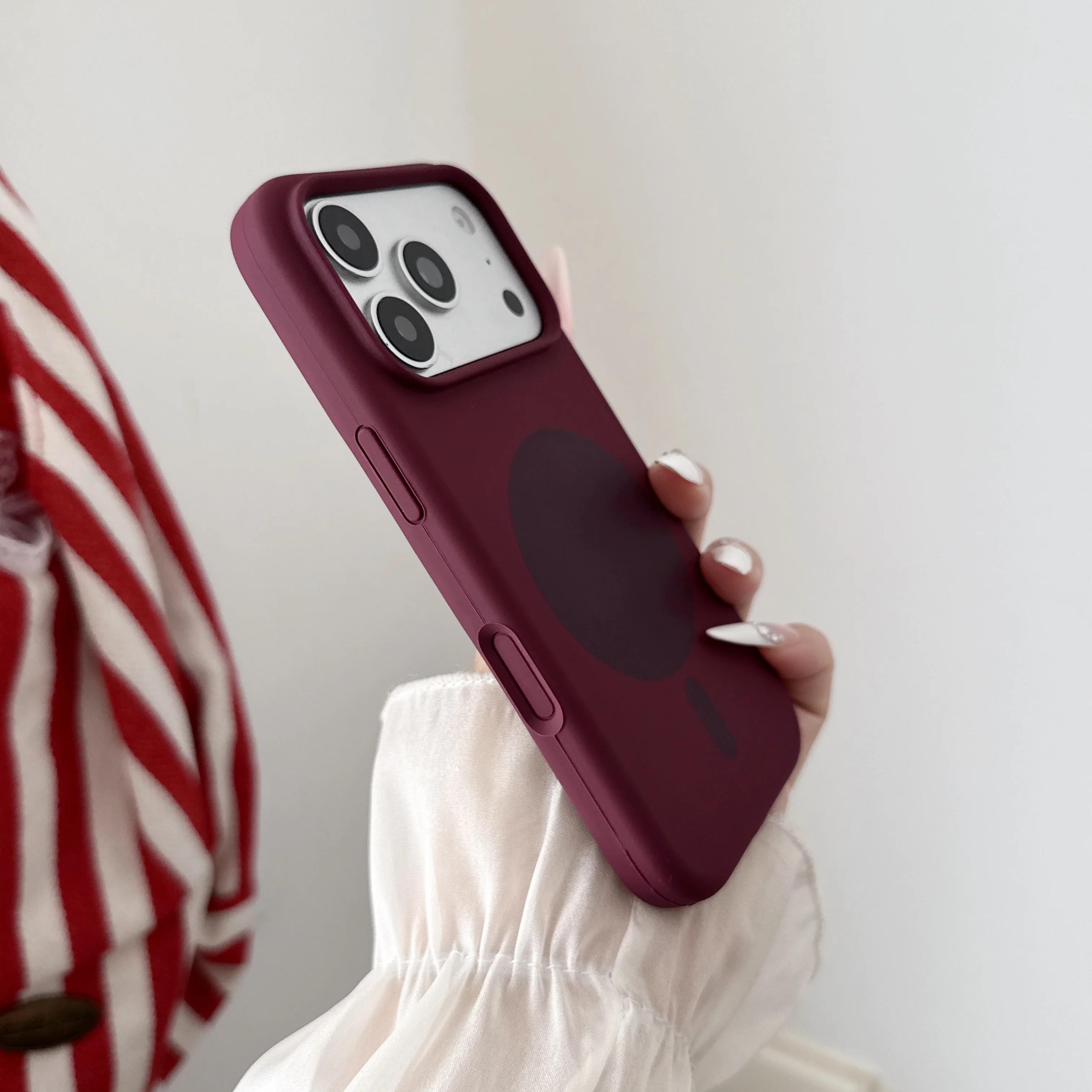 Fashion Magnetic Wireless Char - đánh giá và giá Liquid Silicone Magnetic Phone Case
