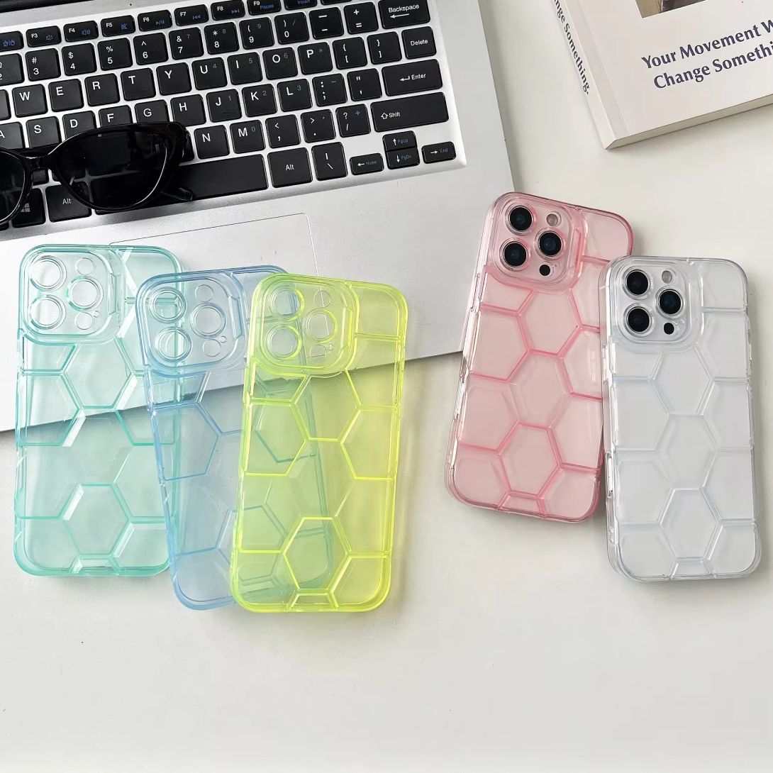 Honeycomb Geometric Football P - đánh giá và giá Clear Shockproof Bumper Case